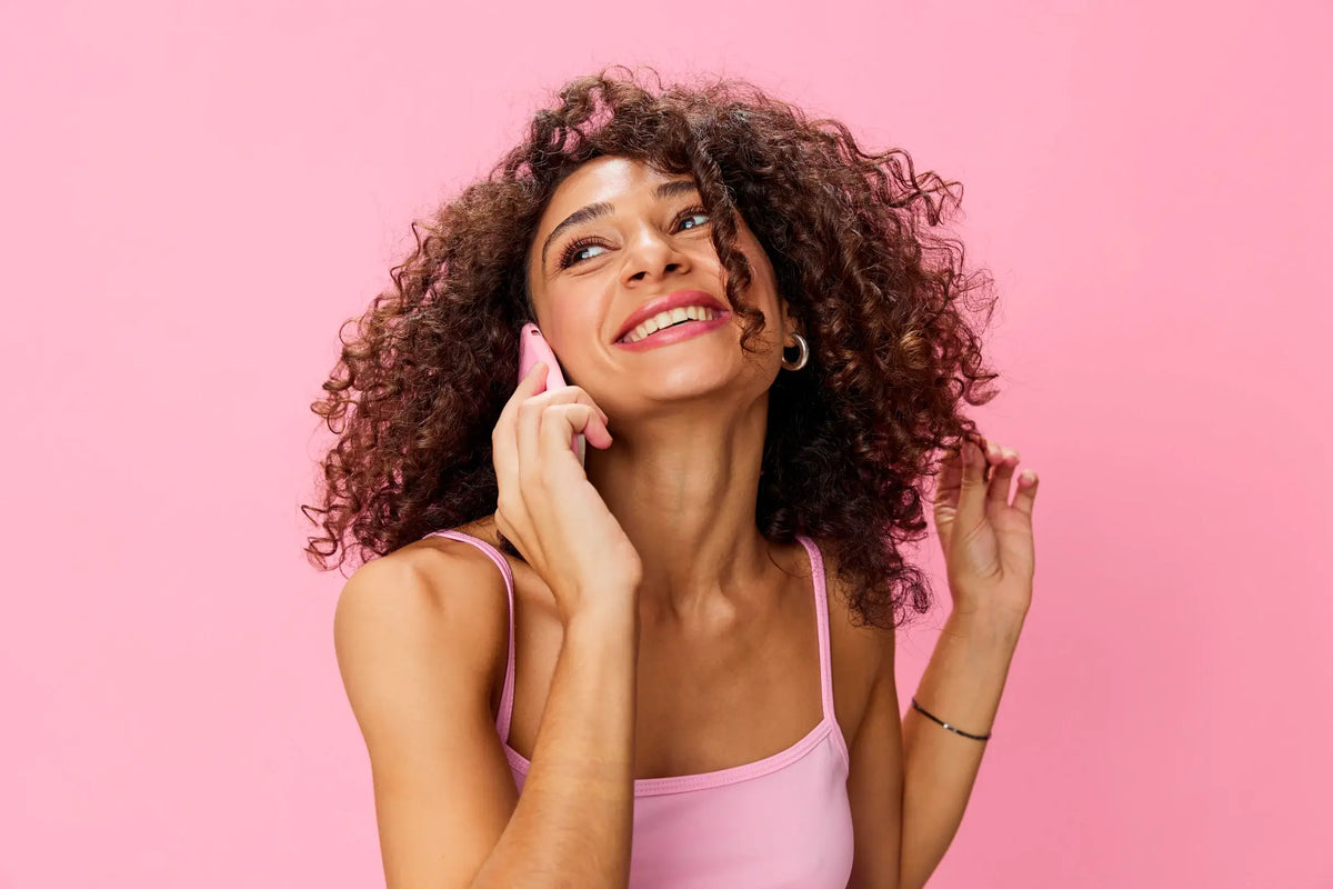 COMMENT BIEN ENTRETENIR SES CHEVEUX BOUCLÉS ? NOTRE GUIDE COMPLET !